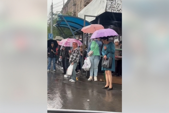 Չբարեփոխված ու թանկացվող տրանսպորտ, որին սպասում են ժամերով (տեսանյութ)